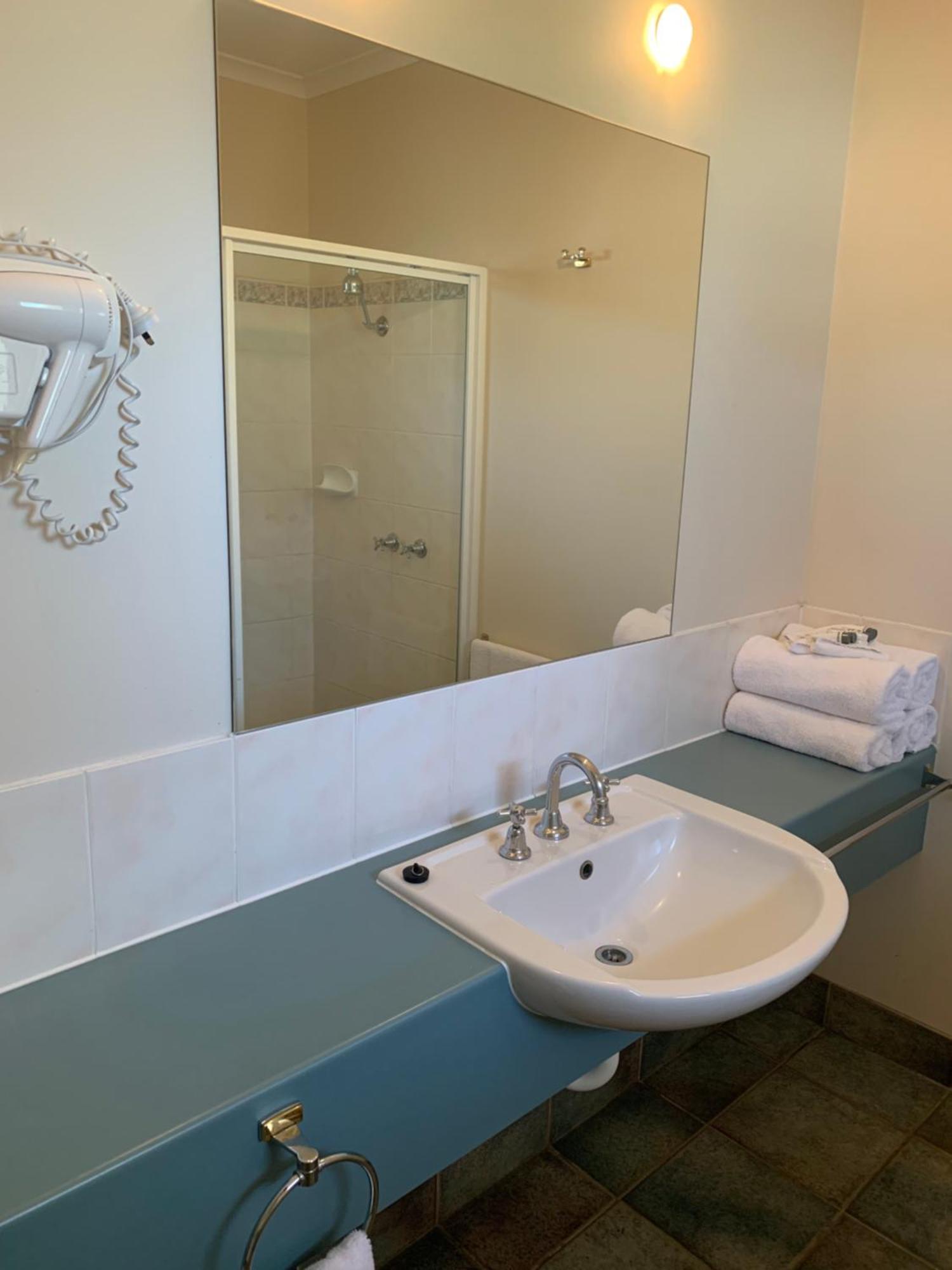 Arthur Phillip Motor Inn Cowes Exterior photo