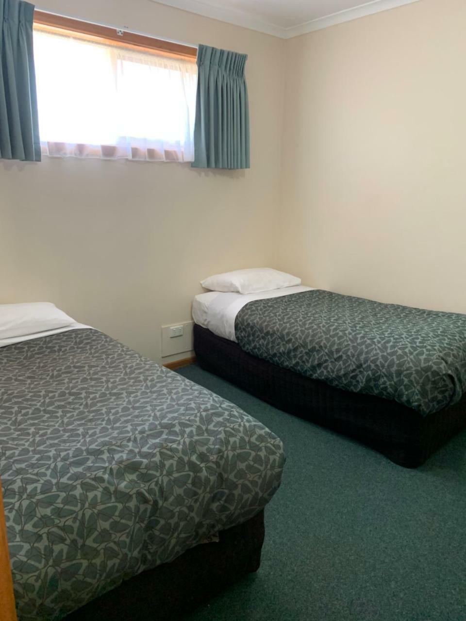 Arthur Phillip Motor Inn Cowes Exterior photo